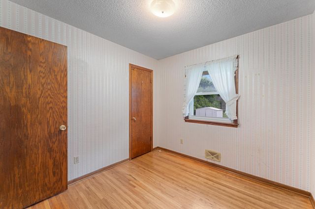 557 Cheri Lane NE, Fridley, MN 55421