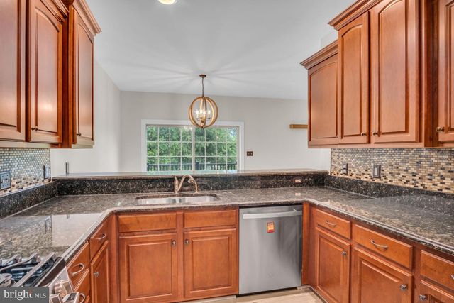 24 CREST VIEW, Carlisle, PA 17013