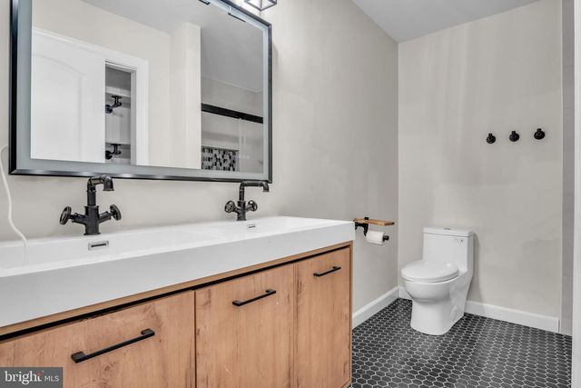 24 CREST VIEW, Carlisle, PA 17013