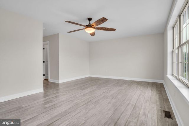 24 CREST VIEW, Carlisle, PA 17013