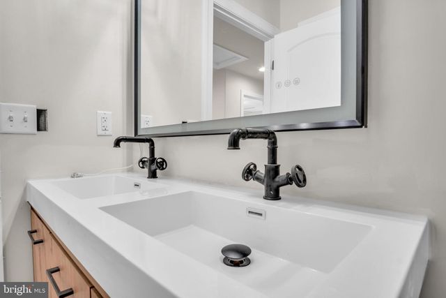 24 CREST VIEW, Carlisle, PA 17013