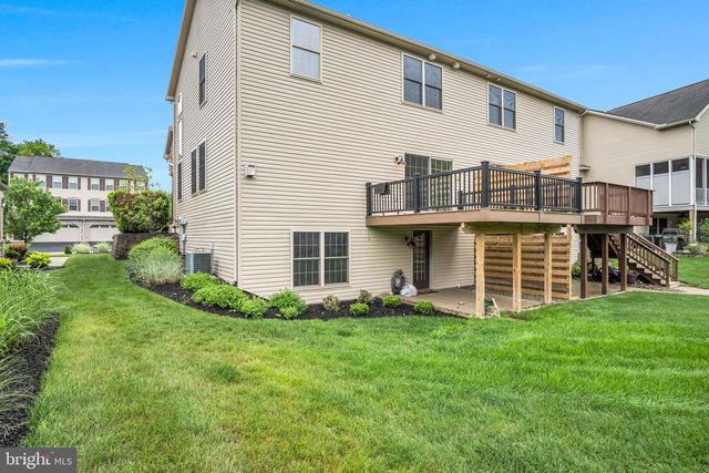 24 CREST VIEW, Carlisle, PA 17013