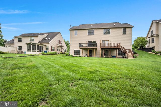 24 CREST VIEW, Carlisle, PA 17013