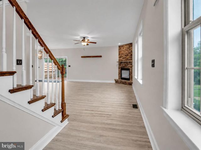 24 CREST VIEW, Carlisle, PA 17013