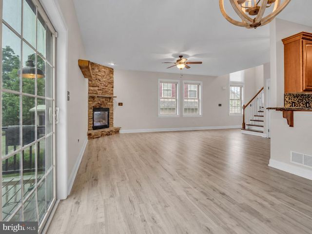 24 CREST VIEW, Carlisle, PA 17013