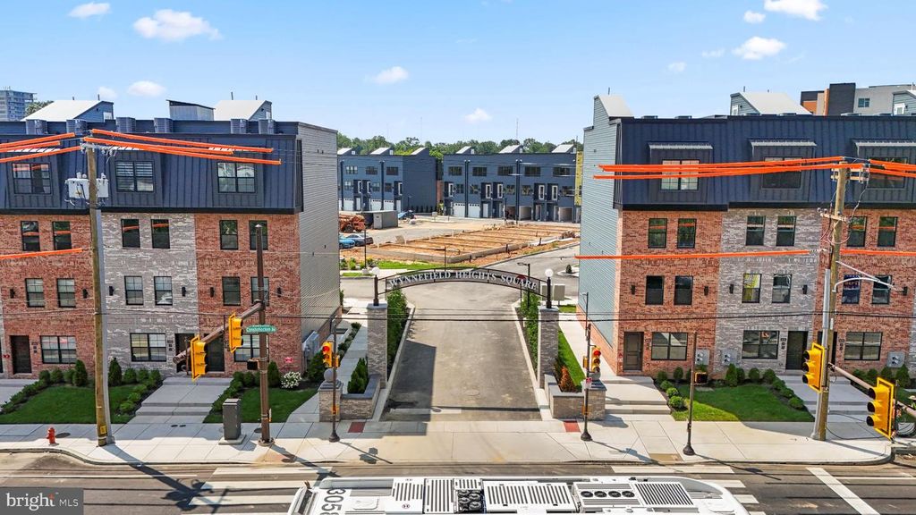 4038 (4050) MARILYN (CONSHOHOCKEN AVE) DR, Philadelphia, PA 19131