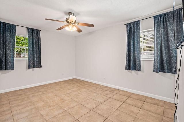 245 NW Bayou Woods Drive, Fort Walton Beach, FL 32548