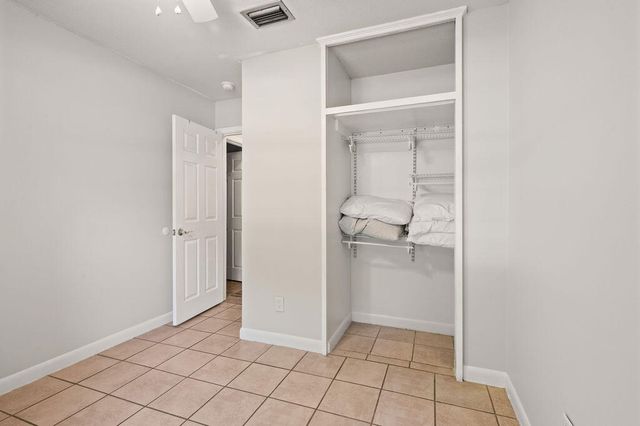 245 NW Bayou Woods Drive, Fort Walton Beach, FL 32548