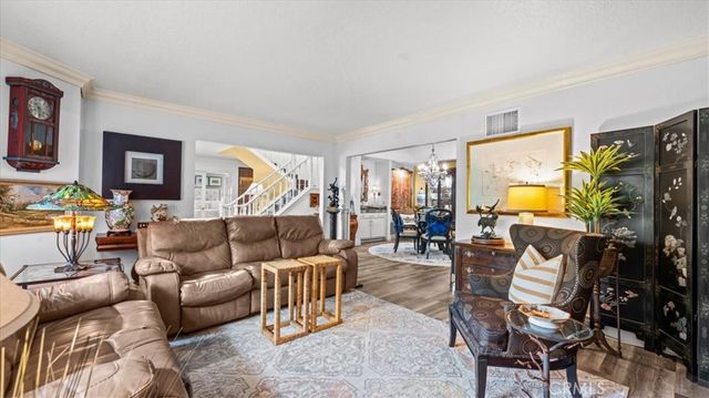2184 Eiffel Circle, Upland, CA 91784