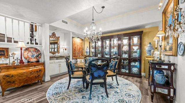 2184 Eiffel Circle, Upland, CA 91784