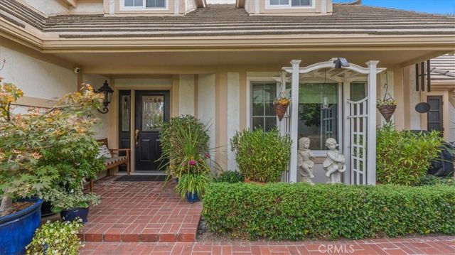 2184 Eiffel Circle, Upland, CA 91784