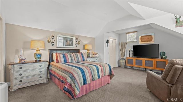 2184 Eiffel Circle, Upland, CA 91784