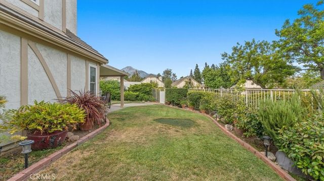 2184 Eiffel Circle, Upland, CA 91784