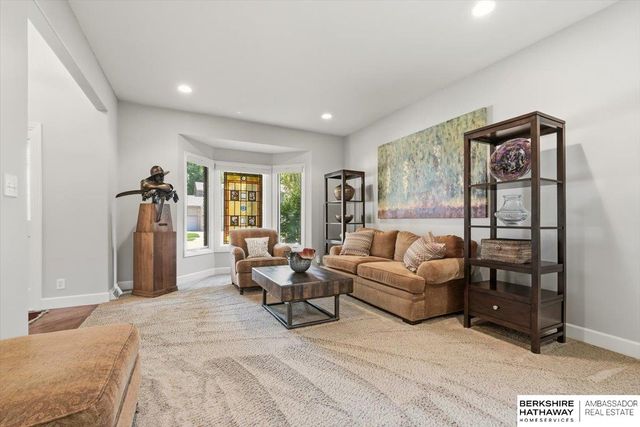 304 N 163 Street, Omaha, NE 68118