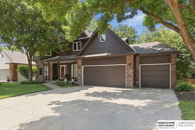 304 N 163 Street, Omaha, NE 68118
