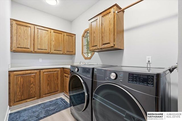 304 N 163 Street, Omaha, NE 68118