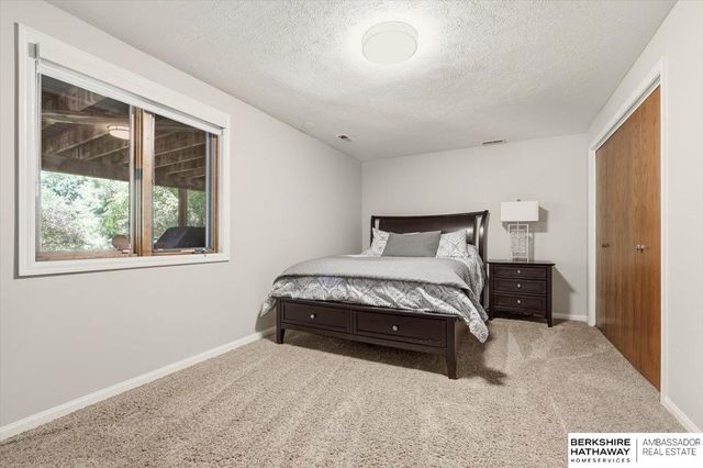 304 N 163 Street, Omaha, NE 68118
