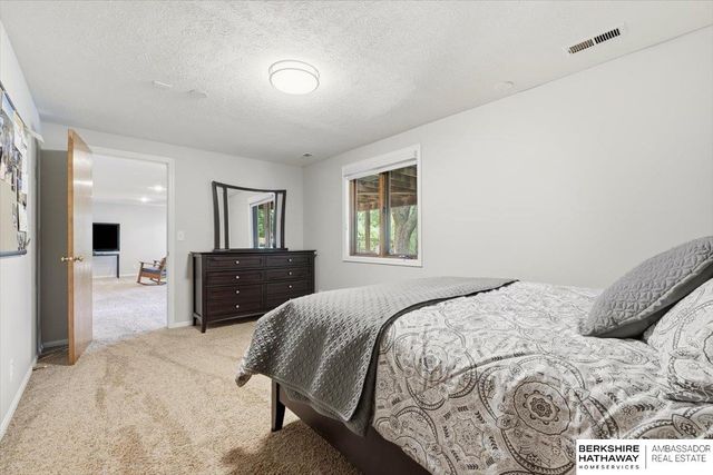 304 N 163 Street, Omaha, NE 68118