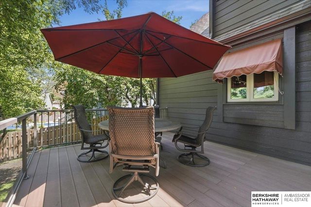 304 N 163 Street, Omaha, NE 68118