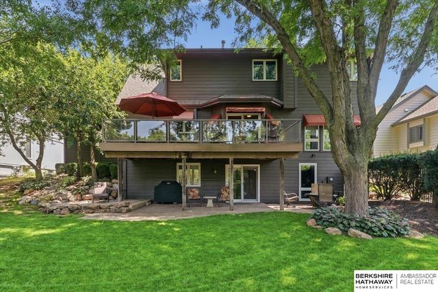 304 N 163 Street, Omaha, NE 68118