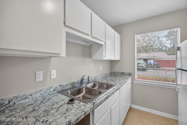 1040 WILLOW COVE Court E, Jacksonville, FL 32233