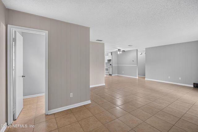 1040 WILLOW COVE Court E, Jacksonville, FL 32233