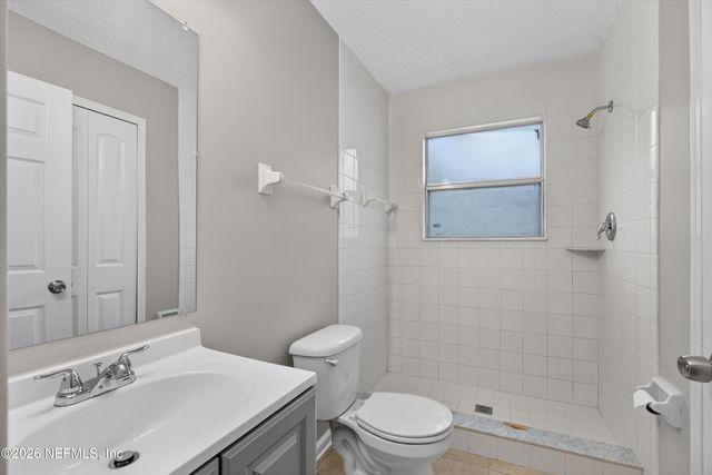 1040 WILLOW COVE Court E, Jacksonville, FL 32233