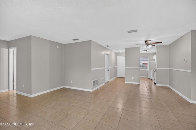 1040 WILLOW COVE Court E, Jacksonville, FL 32233