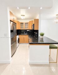 605 NW 72nd Avenue 301, Miami, FL 33126
