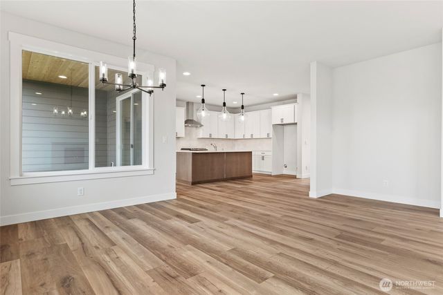 1573 Lockridge Loop E, Enumclaw, WA 98022