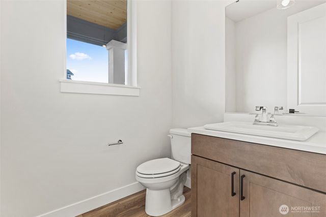 1573 Lockridge Loop E, Enumclaw, WA 98022