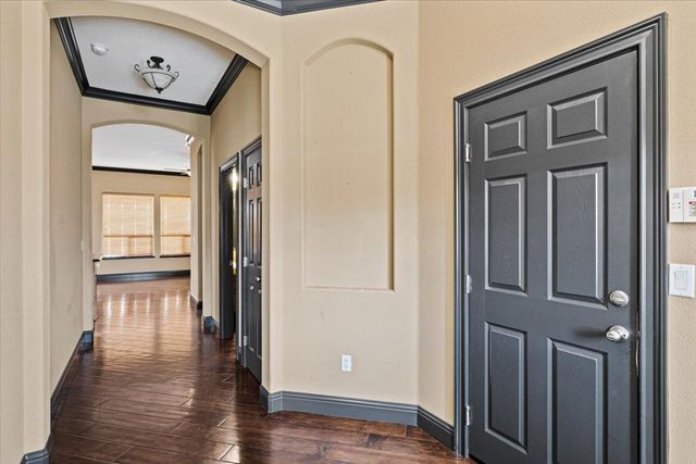 5620 Cobbler Ln, Linda, CA 95901