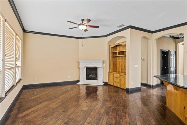 5620 Cobbler Ln, Linda, CA 95901