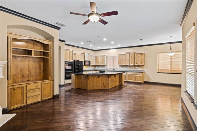 5620 Cobbler Ln, Linda, CA 95901