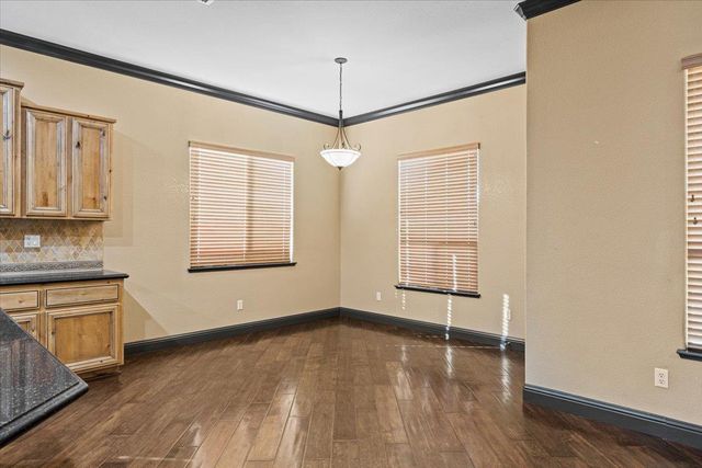 5620 Cobbler Ln, Linda, CA 95901