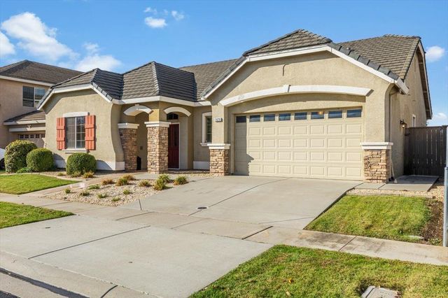 5620 Cobbler Ln, Linda, CA 95901