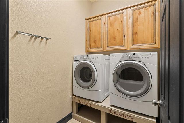 5620 Cobbler Ln, Linda, CA 95901