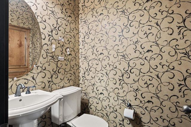 5620 Cobbler Ln, Linda, CA 95901