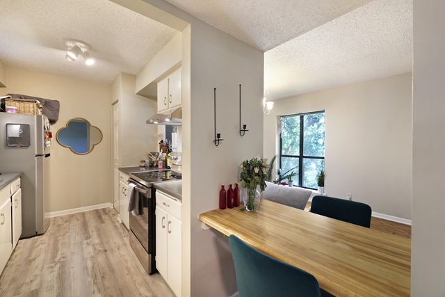 432 Summit Ridge Pl, Nashville, TN 37215