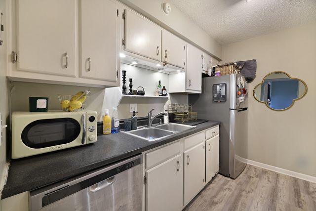 432 Summit Ridge Pl, Nashville, TN 37215