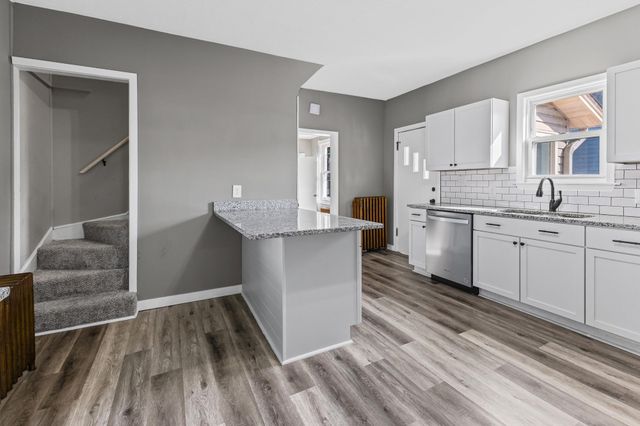 610 Charles Avenue, Saint Paul, MN 55103