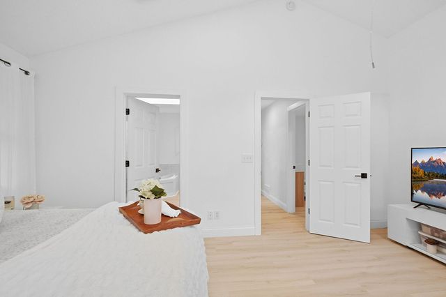 3257 Grimes Avenue N, Robbinsdale, MN 55422