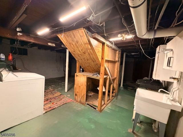 454 Stanley Pl, Rahway City, NJ 07065