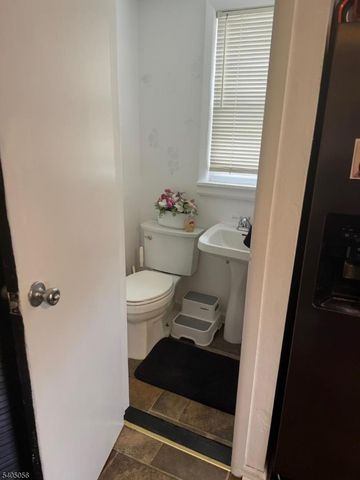 454 Stanley Pl, Rahway City, NJ 07065