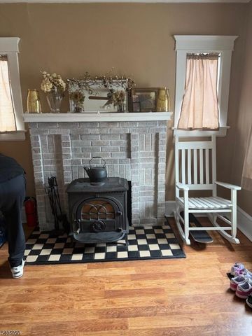 454 Stanley Pl, Rahway City, NJ 07065