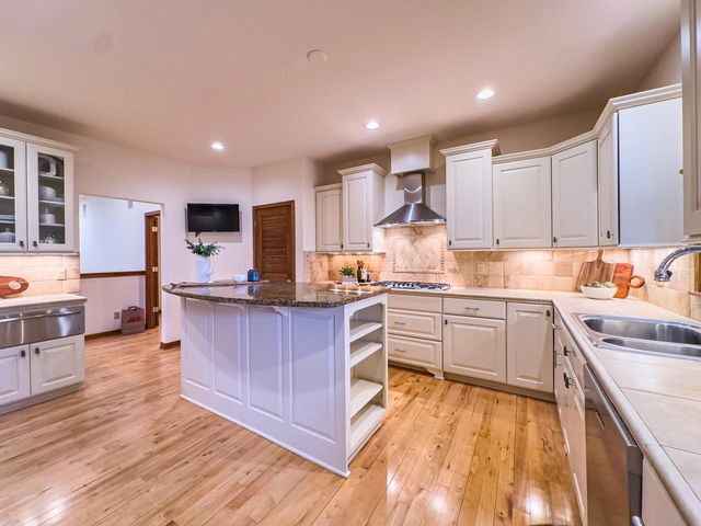 11604 N Granville ROAD, Mequon, WI 53097