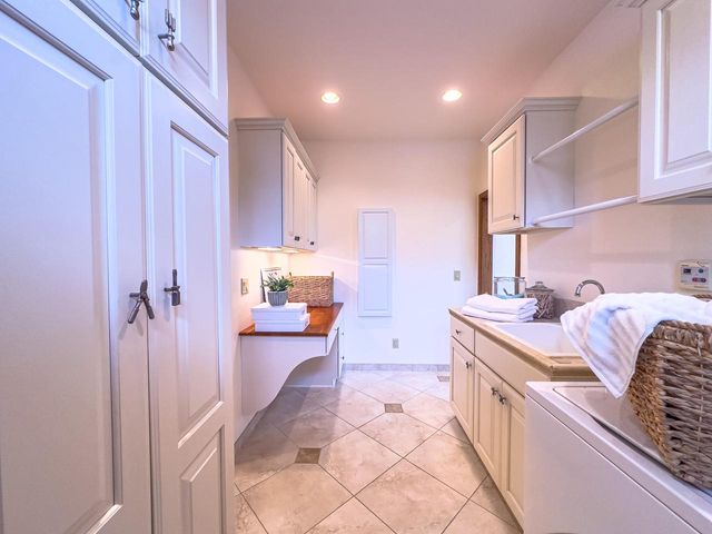 11604 N Granville ROAD, Mequon, WI 53097