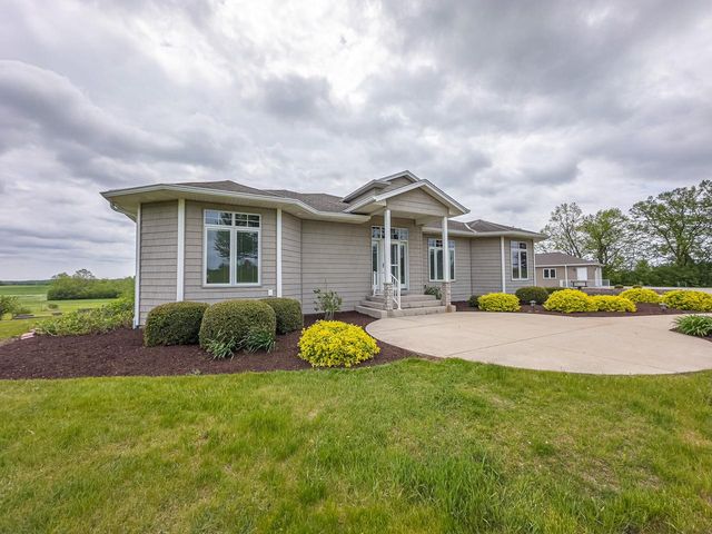 11604 N Granville ROAD, Mequon, WI 53097