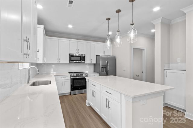 113 Titleist Drive, Statesville, NC 28677