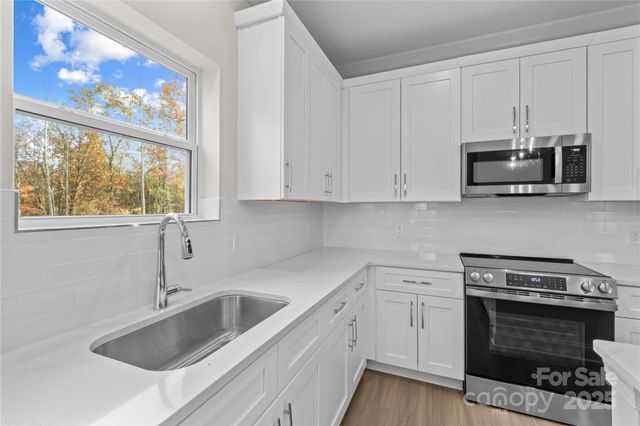 113 Titleist Drive, Statesville, NC 28677